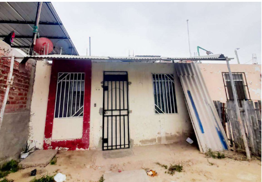 CASA en remate judicial en 26 DE OCTUBRE — PIURA